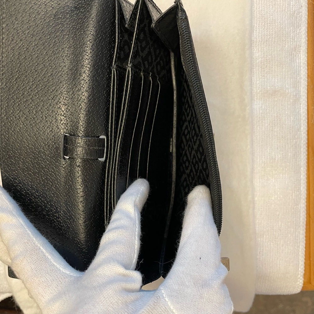 Bally Authentic Vintage Black Leather Wallet with Silver Accent Snap - Picture 6 of 15